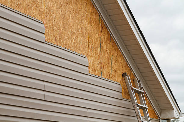 Professional Siding Replacement technician working in Richfield, MN